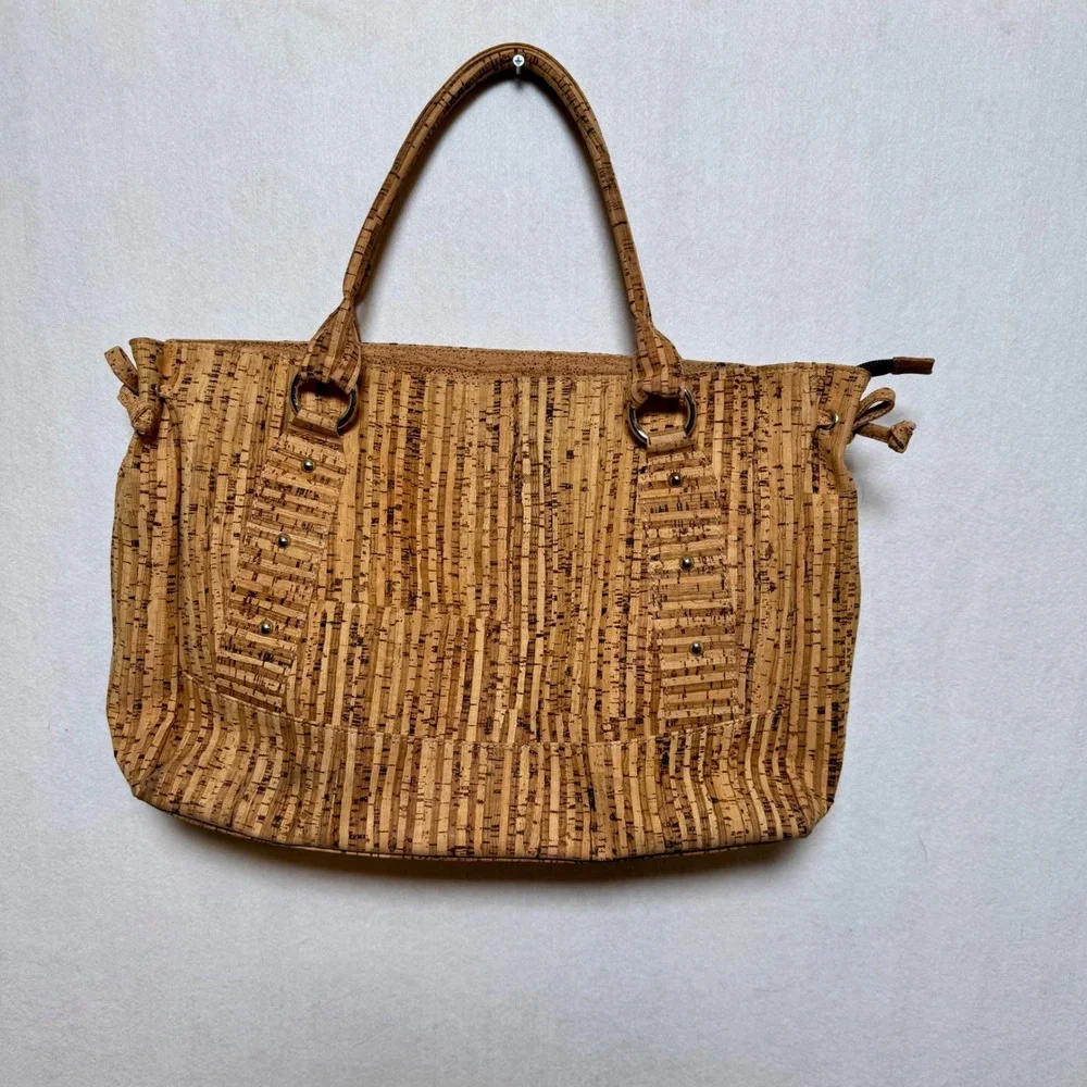 Cork Natural Sustainable Wood Grain Striped Tote Bag Tan Brown Olive Lining
